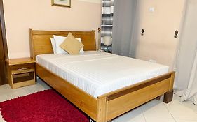 Eden Vale Hotel